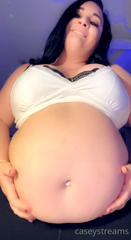 429236128_a-few-short-mini-snappy-clips-little-glimpse-at-my-waddle_0.m4v
