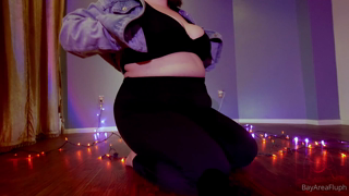 767418229_this-is-my-favorite-denim-jacket-i-just-got-it-earlier-this_0.mp4