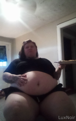 617655851_stuffing-clip-in-my-new-spot_0.m4v