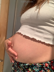 1270864322_belly-popping-out-from-my-top_1.mp4
