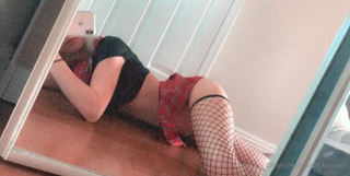 44416024_short-short-skirt_2.m4v