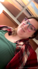 1368507184_just-kidding-i-just-wanted-to-show-off-my-belly_0.mp4