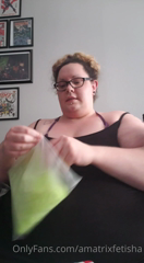 46154997_ryan-got-me-some-very-sweet-lingerie-and-i-appreciate-it-so_1.m4v