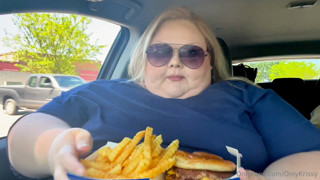 1047454257_onlyfans-exclusive-culvers-car-eating-video-pretzel-bi_0.mp4