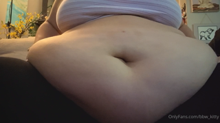 749426189_some-soft-belly-play-for-ya_0.m4v