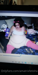 308722908_it-s-so-cute-pink-cat-maid-is-so-spoiled-and-silly_2.m4v