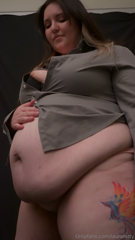 1728596289_the-best-way-to-measure-a-belly-is-to-see-how-it-looks-on_0.mp4