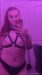 itzmissmillyvip_Who_wants_to_truly_be_my_slave_Are_there_any_subs_Cucks_DM_me_3304182593.mp4