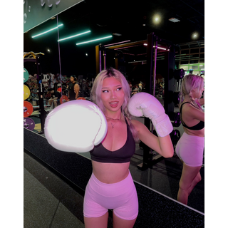G1ZbRmsWcAA8Hkj7c1309ac874a4ac1.jpg