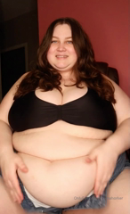 552161308_this-video-drops-tomorrow-we-are-in-need-of-a-good-belly-pl_0.mp4