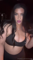 1443377241_i-love-being-bad-what-do-you-want-to-see-next-heheh_0.mp4