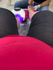 376649525_at-the-nail-bar-getting-a-pedicure-bbw-ssbbw-prettyfeet_0.mp4