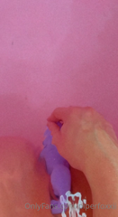 442708391_its-so-warm-here-3_0.mp4