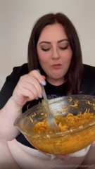 1113392161_me-and-my-spicy-cheesy-ramen-truly-heavenly_0.mp4