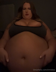 946330550_had-a-girls-night-out-tonight-and-felt-huge-when-i-came-home_1.mp4