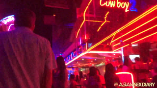 asd-2017-04-09-bangkok-thailand-Glass ceiling dancers with no panties on at Baccara Bar in Soi Cowboy – April 9, 2017.mp4