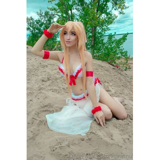 chisaicosplay_0028_300px.jpg
