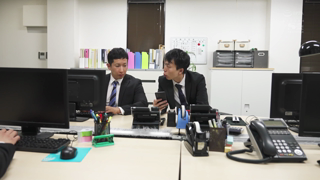 SSIS-742 - 凪ひかる - 1人 [Jカップと噂の美人上司に宅飲み誘われて…そのまま3日3晩ヤリ続けた絶倫性欲のボクたち…].mp4