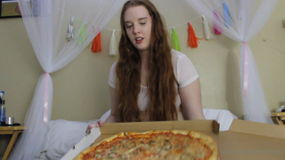406520104_hey-cuties-you-guys-really-liked-the-older-videos-i-posted_3.m4v
