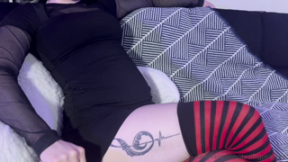 1322244052_my-seams-are-rippingmavis-cosplay_0.mp4