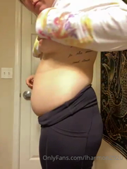205925382_my-morning-belly-is-getting-so-insanely-round_0.m4v