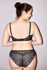 becky-black-lingerie-2017-v0-mlt1a7z78m7h1.webp