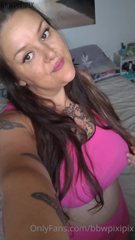 666925382_my-pink-outfit-makes-me-look-like-a-pig_2.mp4