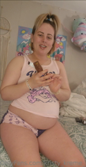 574164095_happy-tummy-and-toes-hehe-tuesday_1.m4v