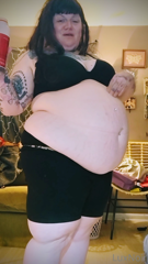 385160729_y-all-i-have-been-eating-like-a-pig-can-u-tell-god-i-fee_0.m4v