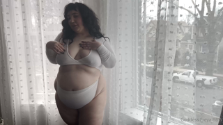 572591574_make-goddess-fatter-don-t-you-want-me-fatter-don-t-you-w_0.mp4