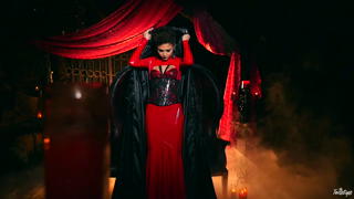 [Solo - Twistys] - 2015.10.27 Sexy Vampire 720p.mp4