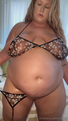 1139256660_i-love-how-big-and-fat-my-belly-has-gotten-recently_0.mp4