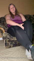 36714958_i-need-a-slave-to-come-clean-my-dirty-sweaty-feet-bigsoles_0.m4v