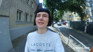 4b Director Karyn Introduces You to Her Favourite Video.mp4