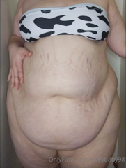 210732413_the-fat-cow-has-appeared-she-attempts-to-cast-entrance-us_0.m4v