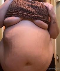 923146123_bloated-burpy-and-bouncy-watch-how-bloated-and-gassy-i-g_1.mp4