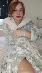 432401747_trying-to-practice-some-transitions-on-tiktok-i-think-thes_0.m4v