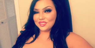 23133053_night-time-kisses-for-you_0.m4v
