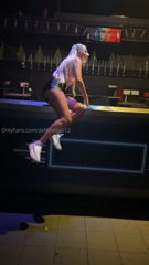 1143671494_didnt-fall-off-the-bar-this-time_0.mp4