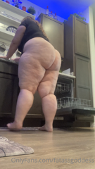 122489146_i-wanna-be-your-house-wife_0.m4v