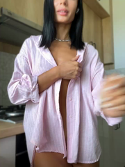Vicky_luxe_2026-08-23_06-42-59_110.mp4