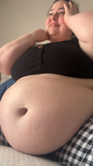 962838256_feeder-made-me-breakfast-in-bed-after-a-rough-weekend-of-par_3.mp4