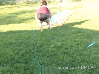 594546368_fat-girl-vs-slip-n-slide_0.mp4