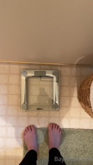 244048180_uhmmmm-you-guys-can-you-guess-how-much-i-weigh-before-t_1.m4v