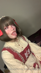 227959972_little-red-riding-hood-ahegaos_0.m4v