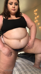 159729986_lots-of-pics-clips-and-a-quick-update-w-fat-chat-goals-t_2.m4v
