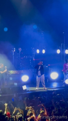 426227292_suuuch-a-sick-night-at-the-gorillaz-concert-in-boston_3.m4v
