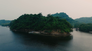 Isla 2026 1080p.mkv