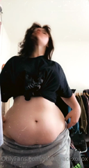 130143229_good-morning-from-me-and-my-belly-ahaha_0.m4v
