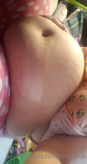 261943990_omg-i-hit-300-i-ve-gain-20lbs-in-2-weeks-its-insane-i-w_0.m4v